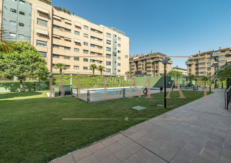 Foto 8cddd5d7-84dd-4ec1-b8b9-b1120f047948. Flat with heating parking pool in Simancas Madrid