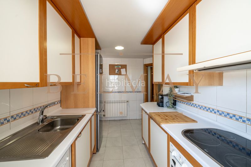 Foto b3ab5092-df0d-4d39-a0dc-eefb03c982e9. Flat with heating parking pool in Simancas Madrid