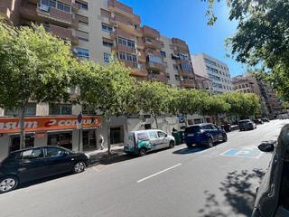 Lloguer Pis  Avinguda del doctor clarà. Eka inmobiliaria comercializa en exclusiva este piso en alquiler