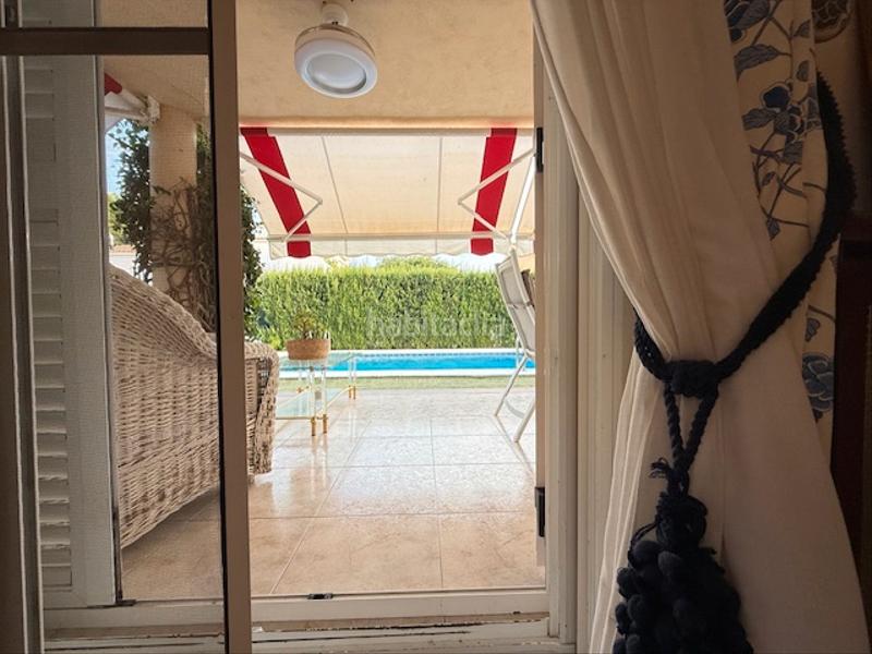 Foto 16fc2c18-5ff4-4efd-a959-984a954f12d5. Chalet avec cheminée chauffage parking piscine dans Benicasim / Benicàssim
