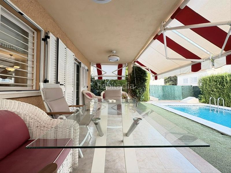 Foto 4d3ccabe-ef4a-4f58-a3a3-28850d197275. Chalet avec cheminée chauffage parking piscine dans Benicasim / Benicàssim