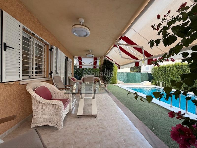 Foto 5a86de19-23c3-4a69-bcd6-6252962aaa3c. Chalet avec cheminée chauffage parking piscine dans Benicasim / Benicàssim