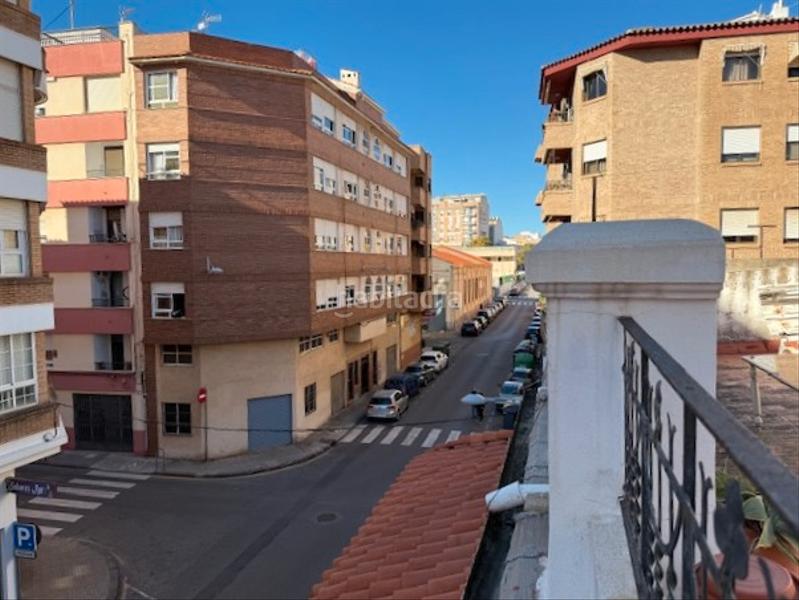 Foto bd042beb-bffe-4ff0-9046-d2153a7bac10. Haus in carrer del degà martí 28 in Parque RIbalta - Plaza de Toros Castellón de la Plana