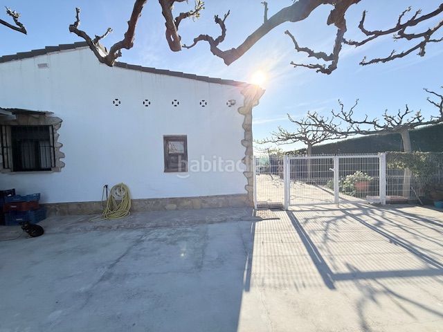 Foto 56b86cb3-e9f3-4866-8fed-067f60d82ffb. Masia amb xemeneia aparcament piscina a Cabanes