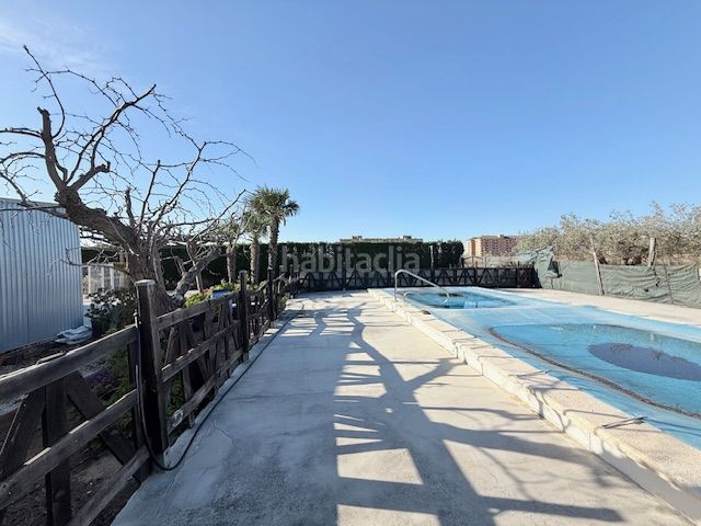 Foto cc2486ac-3f37-43ab-ac83-8caf6b4c1417. Masia amb xemeneia aparcament piscina a Cabanes