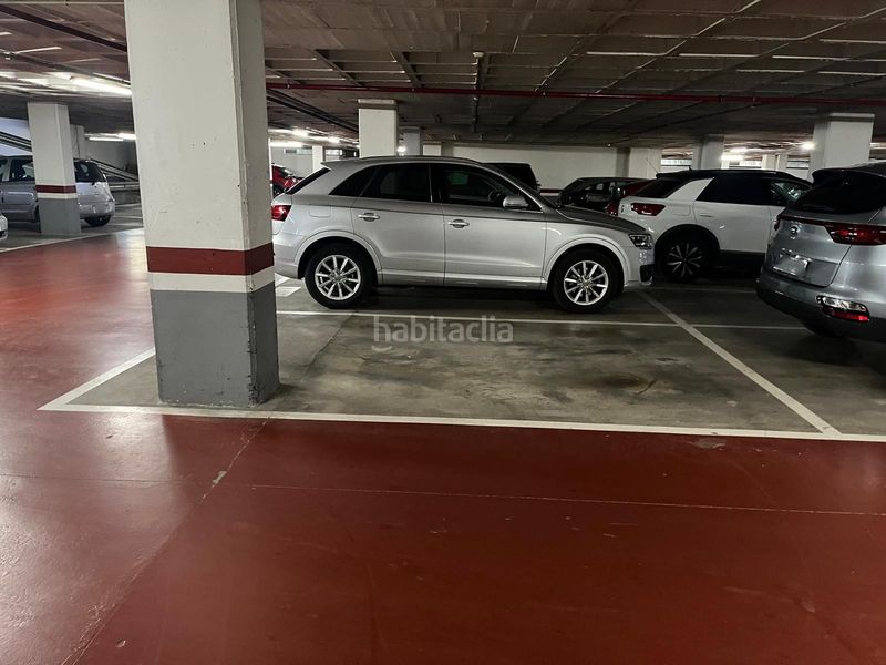 Foto b825b6f9-9354-4c74-866a-8128c2f5d0e0. Autoparkplatz in plaça del doctor marañón 1 in Parque Geólogo José Royo Gómez Castellón de la Plana