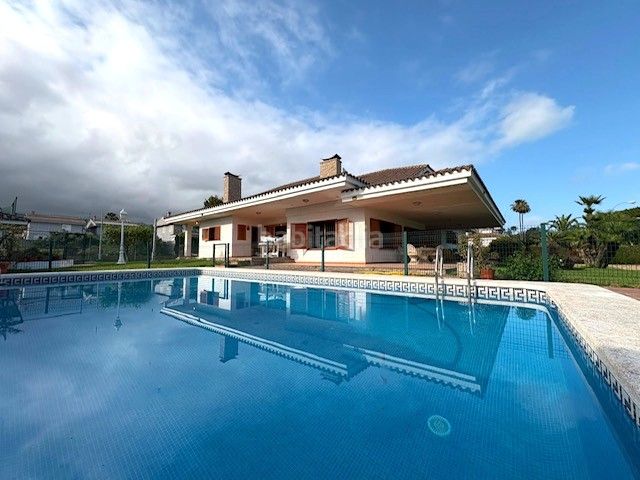 Foto c4b25406-f51c-47d7-892b-5b87f2753666. Chalet en Els Terrers Benicasim / Benicàssim
