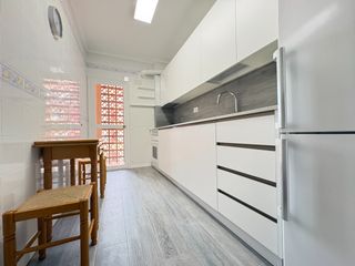Miete Etagenwohnung  Ronda de la magdalena