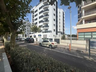 Pis a Avenida de la Mare de Déu del Lledó 57