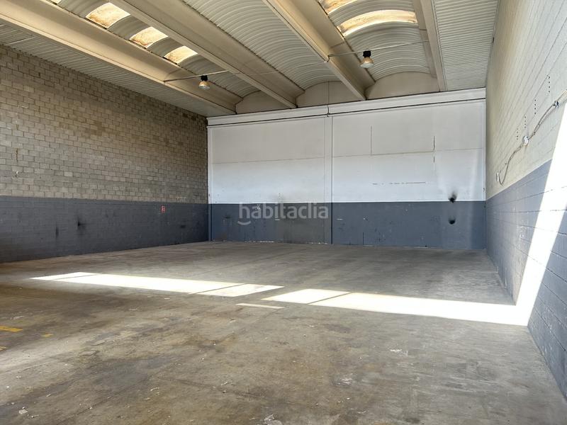 Foto b8a5c641-3cf4-48bb-b214-21b5d2adcdc4. Location bâtiment à usage industriel dans Torreforta Tarragona