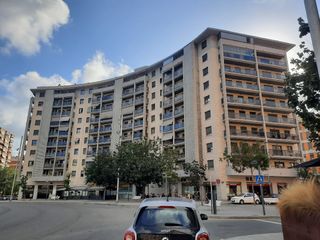 Etagenwohnung in Nou Eixample Nord. Piso  tarragona juan 23 rambla