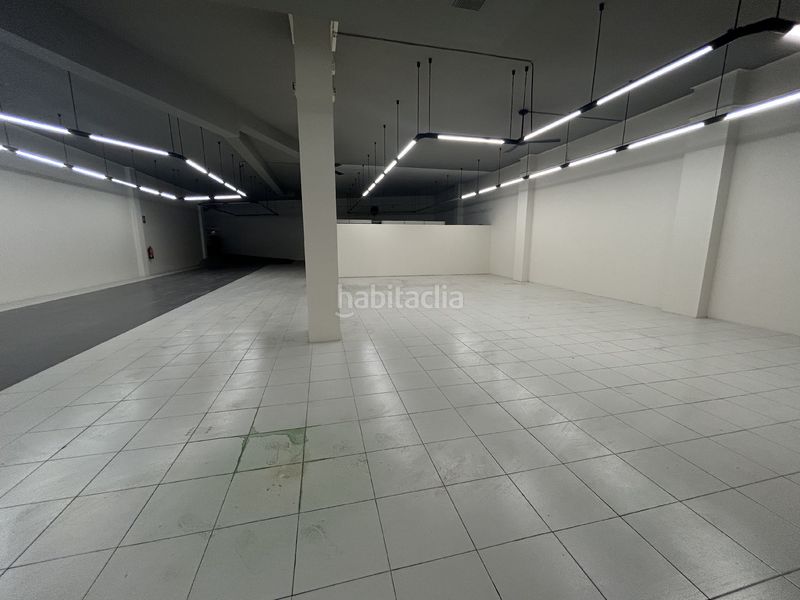 Foto d8f48f39-cb46-42d2-a259-ea60b45d2e92. Lloguer local comercial a Centre Reus