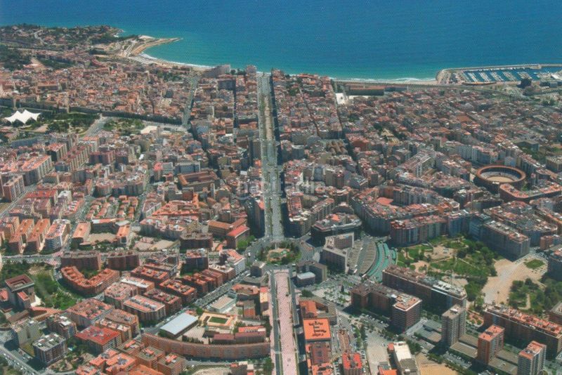 Foto 4e1332e0-f6f0-40a5-adb3-b4010c086d29. Edificio in Eixample Tarragona