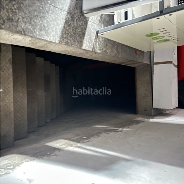Foto 4f1a6b7e-4ffd-4352-88a3-a82a79a69eb3. Local comercial a Barris Marítims Tarragona