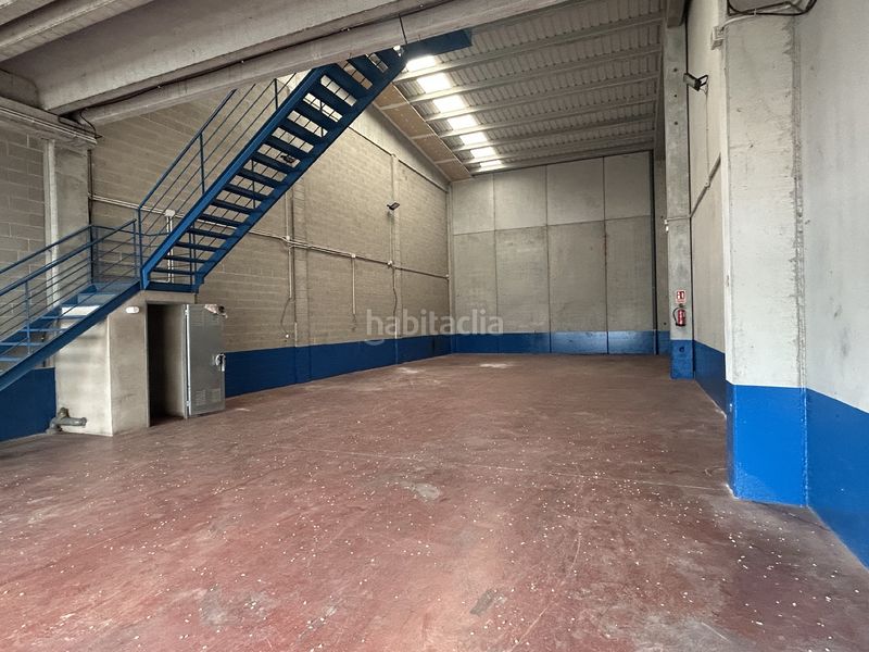 Foto de6da0d6-465e-4d73-b62d-baa418c95990. Nau industrial a Perafort
