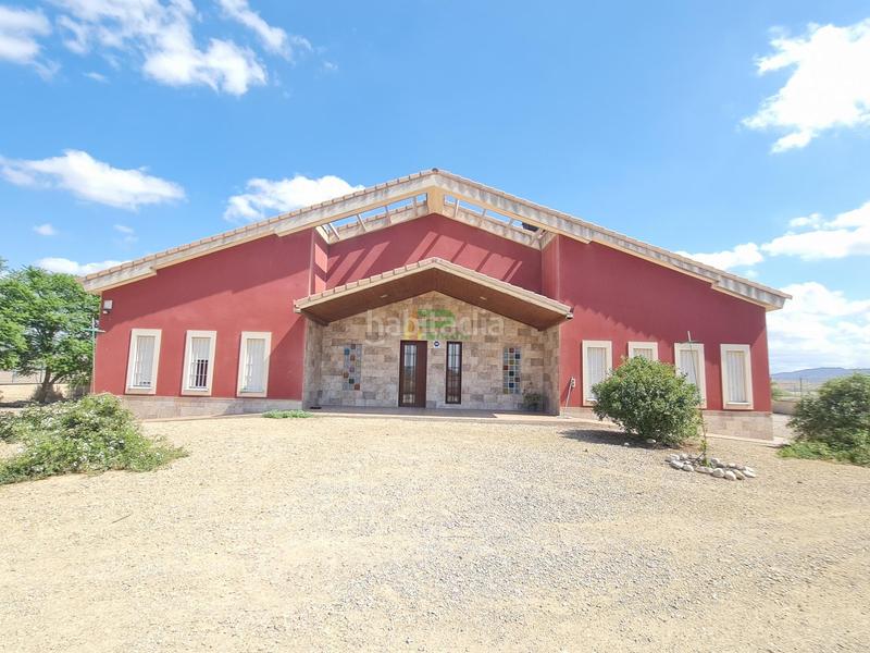 Foto b54c0fcb-fc0b-42dc-8a0b-06e42b7abf74. Chalet in n/a in La Hoya Lorca