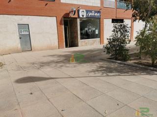 Local Comercial a Del hotel,  rey juan carlos i. Lorcalocal