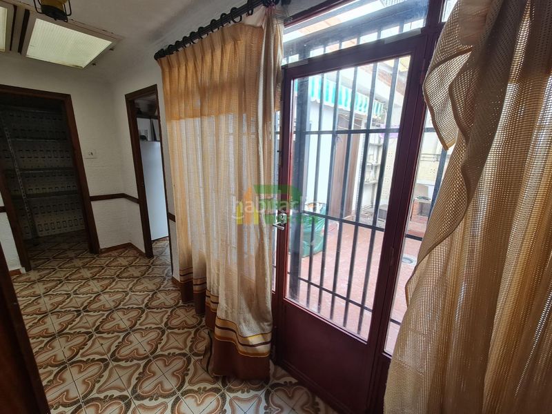 Foto cff6f15e-7938-44b8-9fed-41e1b9bc7293. Planta baixa a rosa a Totana