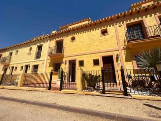 Casa adossada a Urbanizacion desert springs sector 2 1. Bienvenidos al exclusivo estilo de vida en el complejo desert sp