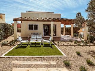 Casa en Calle calle desert springs 1. Villa de ensueño en desert springs confort y estilo en cada rinc