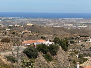 Xalet a Paraje cañada de la ermita s n 1. Exclusivo chalet independiente con piscina privada.