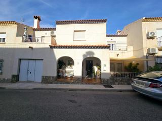 Haus in Agua buena 1. Encantadora casa de pueblo con patio y terraza en turre