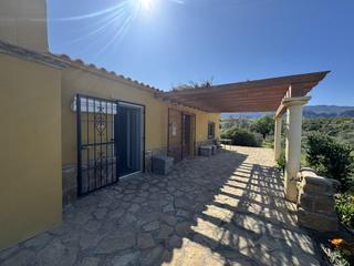 Xalet en Ctra a turre 4. Encantadora casa de campo independiente con 3 dormitorios, ampli