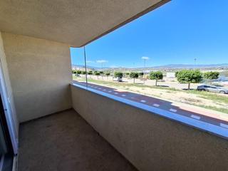Apartamento  Canteras las. Encantador apartamento en planta baja con terraza, ubicado en un