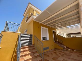Reihenhaus  Poeta luis cernuda. Dúplex adosado en vera pueblo  3 dormitorios, garaje y piscina c
