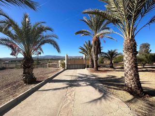 Xalet a Calle llanos de la rosa 1. Magnífico chalet independiente en la loma, vera  todo en una sol