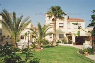 Casa  Calle castaño. Fantastica villa independiente