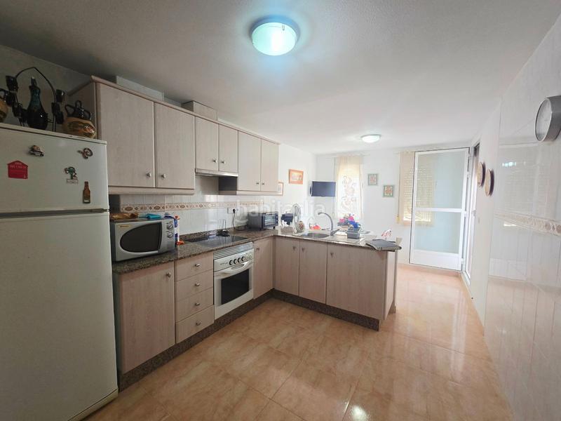 Foto 8ddc34e8-a9d9-49a8-8e31-4f5ff55efff5. Piso en las acacias amplio apartamento de 3 dormitorios con piscina, garaje y trastero en Turre