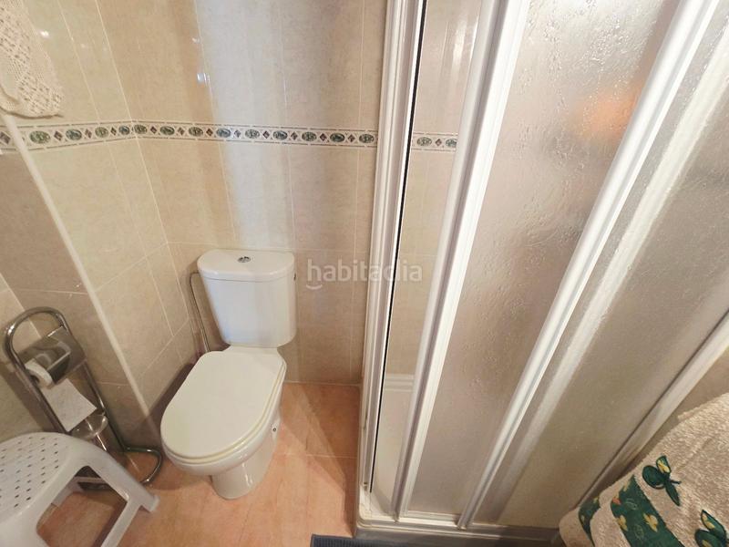 Foto df24b3b5-cc24-40b2-b57b-95f308ff353e. Piso en las acacias amplio apartamento de 3 dormitorios con piscina, garaje y trastero en Turre