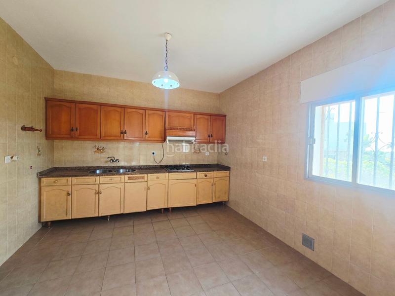 Foto 7ba2f867-05ca-4d71-8dd6-72d381b115f0. Xalet a calle hermanos machado a Mojácar playa - las ventanicas - la paratá Mojácar