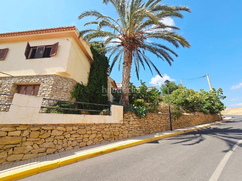 Foto 8a7c1fba-9087-4ff1-9584-7430d6580290. Chalet in calle rosaleda in Turre