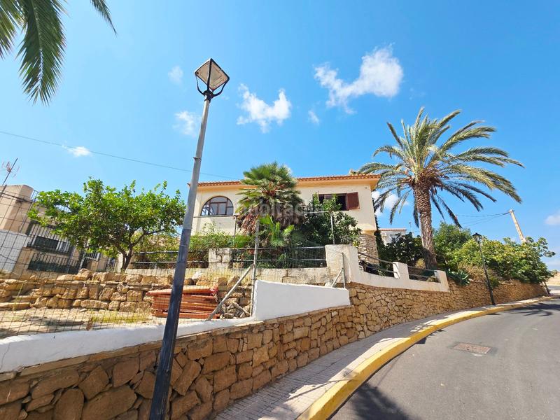 Foto a55aeedc-a6be-45d9-83a1-96610d2b97ab. Chalet in calle rosaleda in Turre