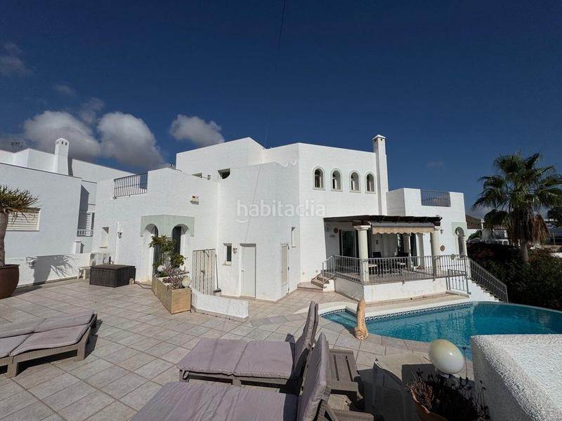 Foto 244220d1-d3fc-4cfd-9466-2e0befec304c. Chalet avec parking piscine dans El Palmeral Mojácar