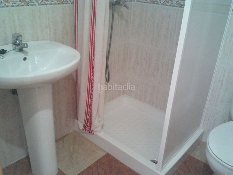 Foto bd73f11f-f648-49d1-b8ff-e5f552f3e896. Casa adossada amb aparcament piscina a Las Marinas Garrucha