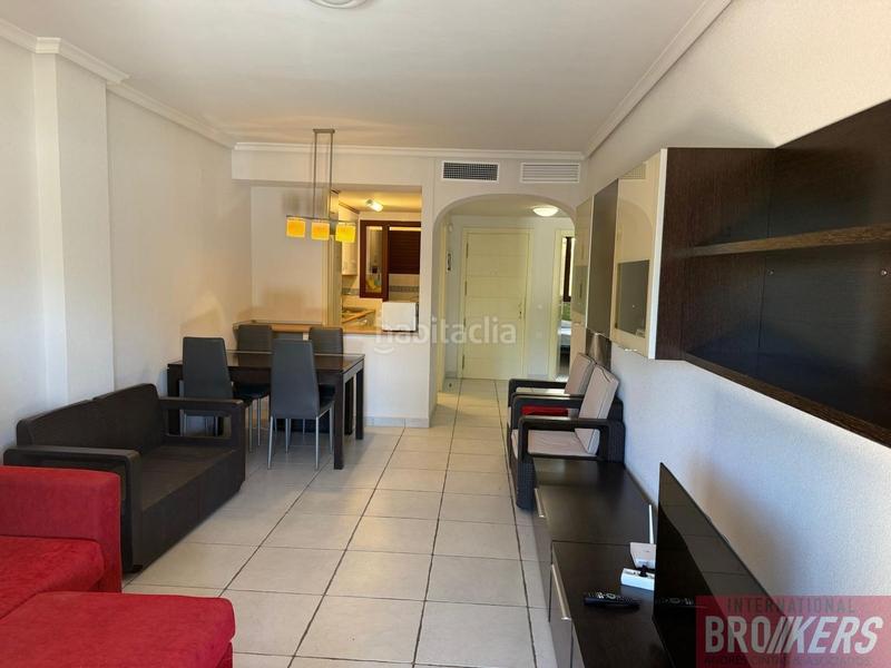 Foto edca425c-d63f-4ffd-918e-babe2bc5bf0d. Piso playa apartamento en primera línea con jardín privado en Vera