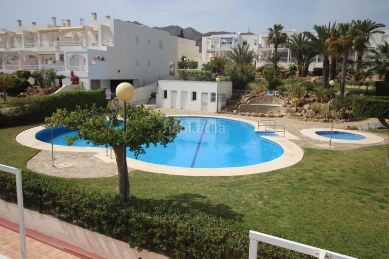 Foto ddb1e61e-7e83-4ac0-9a58-b8c6bd629533. Dúplex amb aparcament piscina a El Palmeral Mojácar