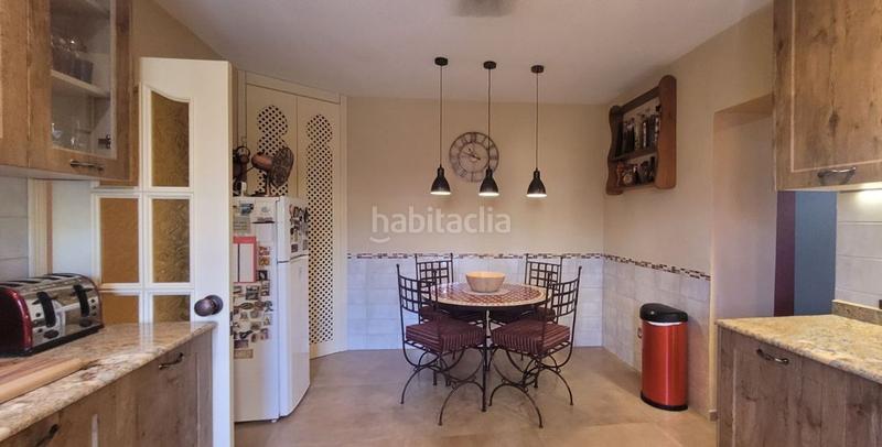 Foto f57087a1-1461-4d8e-b8cc-6a1d93659d14. Casa con parcheggio in Vera ciudad Vera