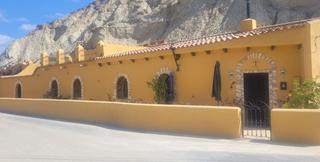 Haus  Carretera de cuevas. Encantadora casa de campo tradicional con terraza y patio en las