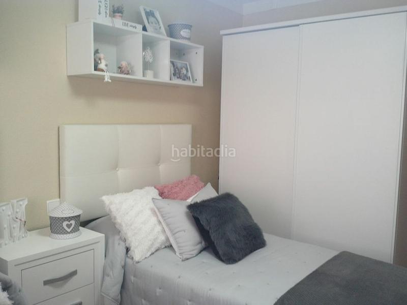 Foto b4e66193-5d13-4608-b5d5-817e6ff0703e. Pis amb aparcament a puerto de Garrucha Garrucha