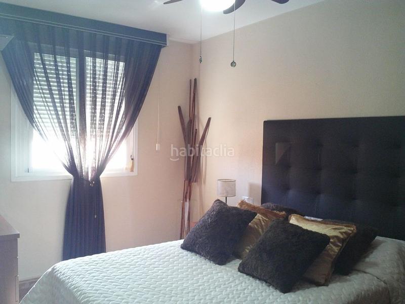 Foto f37de993-6f32-4171-bbf7-c5c095cbe2da. Pis amb aparcament a puerto de Garrucha Garrucha