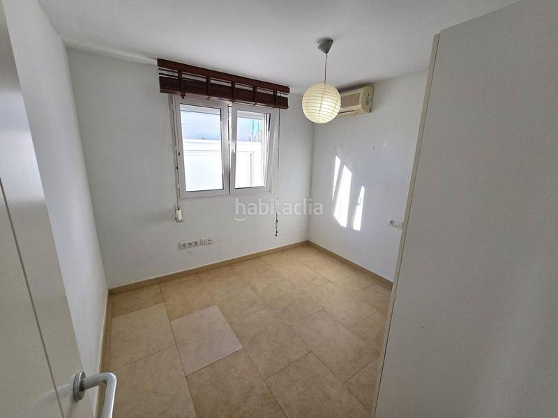 Foto 11a4a1c7-de06-46f9-bb0f-9c710782a8b4. Chalet avec parking piscine dans El Playazo Vera