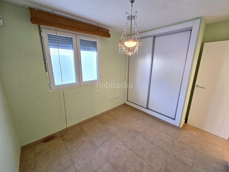 Foto c0307a19-3945-49ab-8cb8-81ab7f1e6c73. Chalet avec parking piscine dans El Playazo Vera