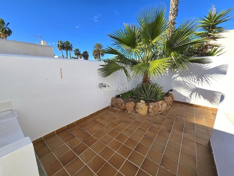 Foto f5b3e838-1fff-421a-b38f-d2db6568d997. Chalet avec parking piscine dans El Playazo Vera