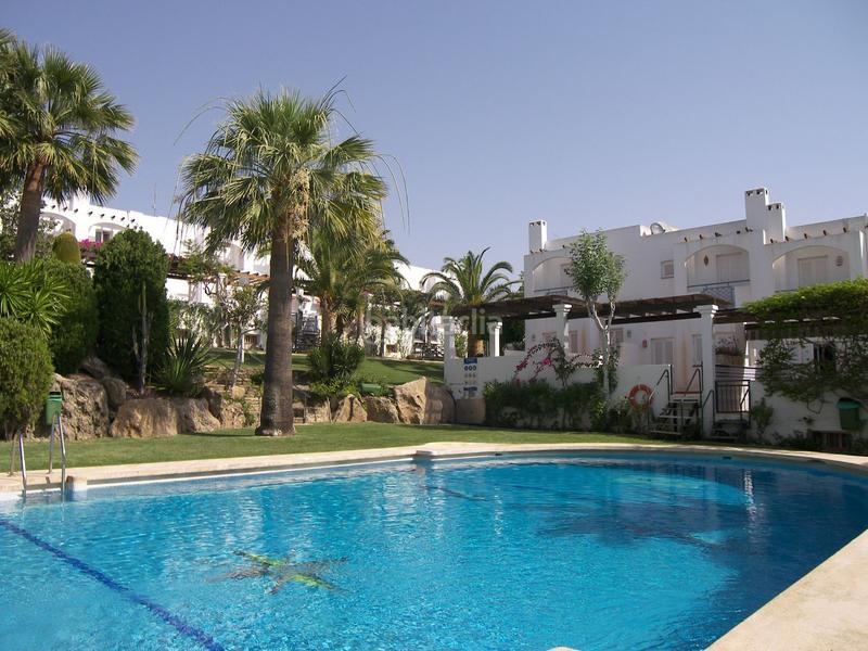 Foto e4802306-900a-432f-9dde-501e704863db. Casa adossada amb aparcament piscina a Mojácar playa - las ventanicas - la paratá Mojácar