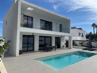 House  Calle ceuta, 3. Chalet de lujo con vistas al mar y la montaña en calle ceuta, mo