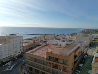 Etagenwohnung  Distrito playa de garrucha. Amplio piso con terraza y vistas al mar y a sierra cabrera en ga